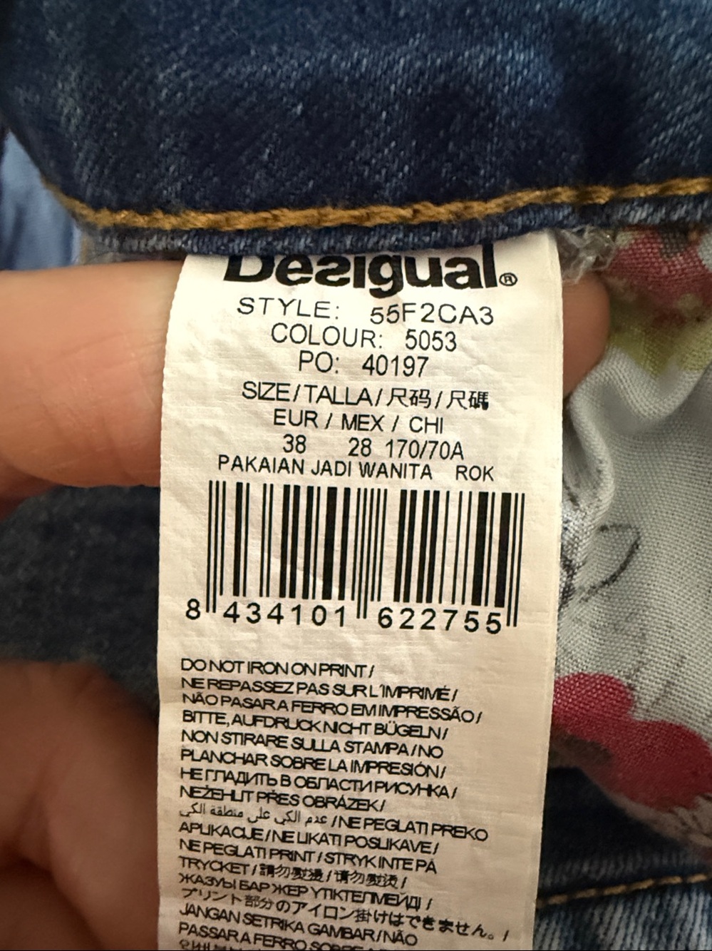 Desigual Vintage-Inspired Denim and Print Mini Skirt Size: EUR 38 (8) - Picture 11 of 12